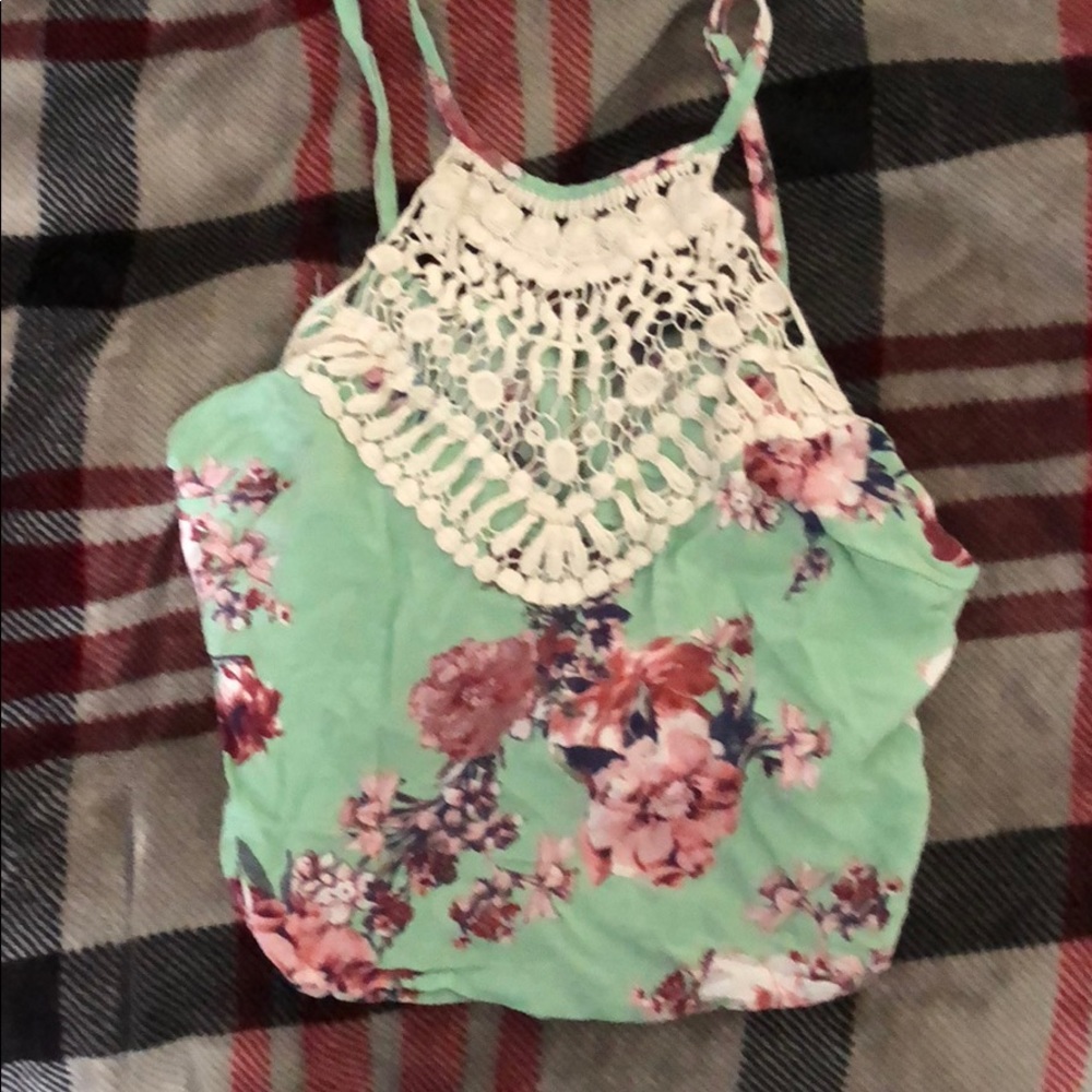 Crop top